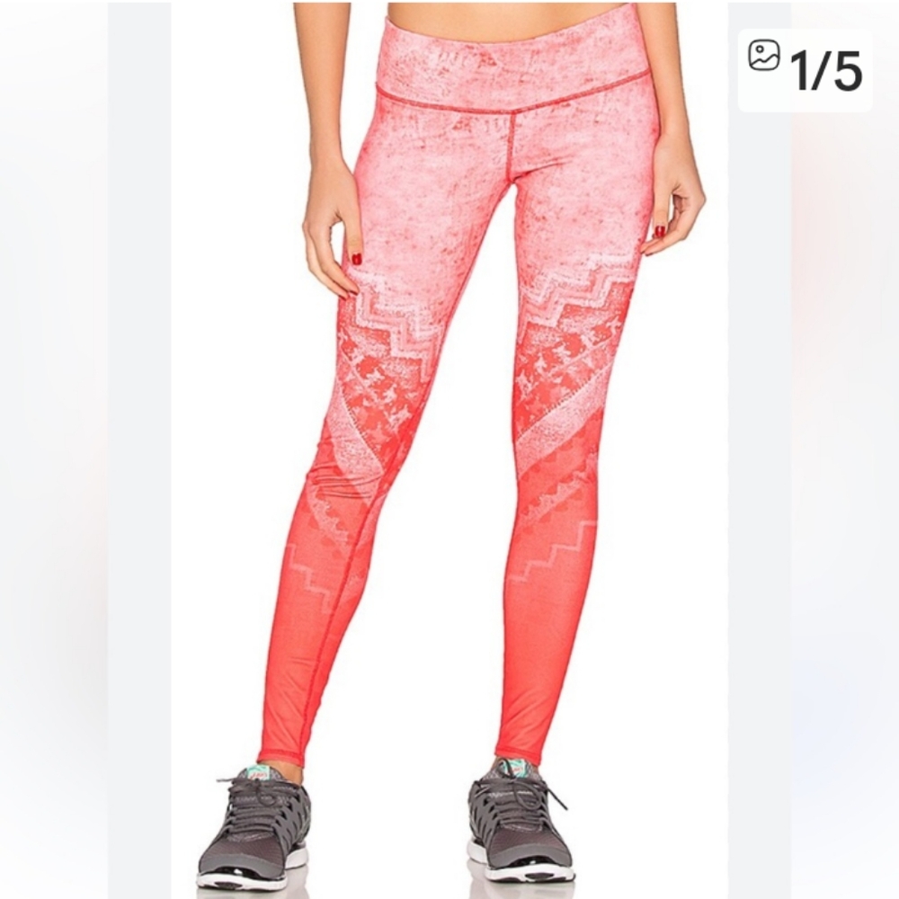 ALO Yoga Airbrush Leggings sz L